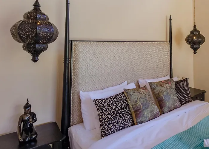 Brand New Charming 1 Bedroom With Private Pool * 金巴兰