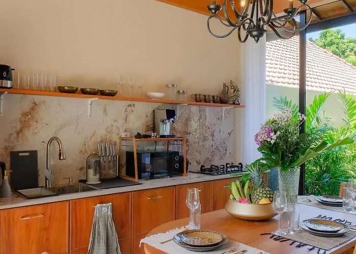 Brand New Charming 1 Bedroom With Private Pool