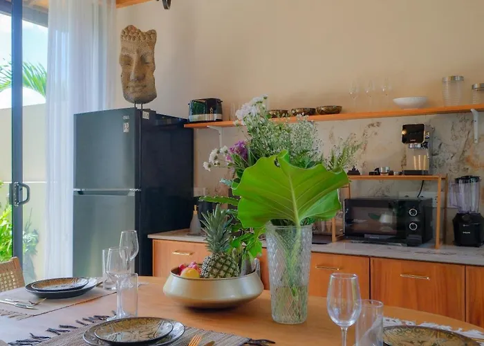 Brand New Charming 1 Bedroom With Private Pool *
