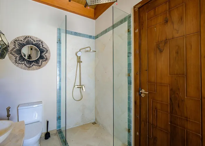 Brand New Charming 1 Bedroom With Private Pool 别墅 金巴兰